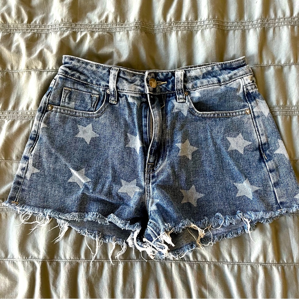 Star Pattered Denim Shorts by Vigoss Sz 24 EUC